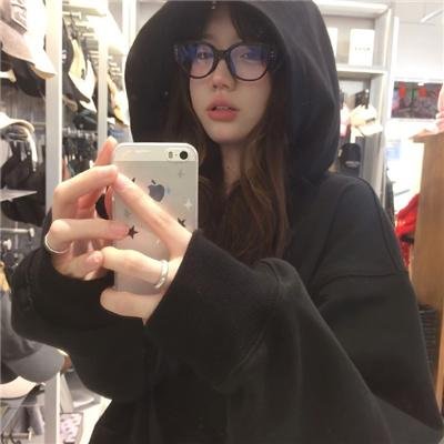 明月何时照惊鸿